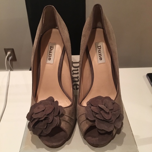 dune peep toe shoes
